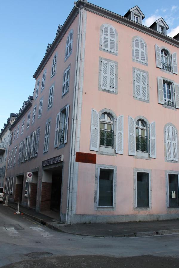 Le 6 Magnifique Appt Bagneres-De-Bigorre 3Etoiles Apartment Exterior photo